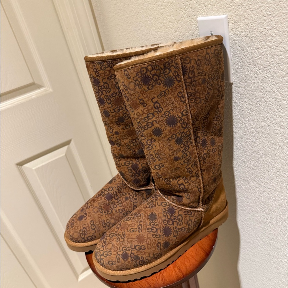 UGG Brown Patterned Sheepskin Boots